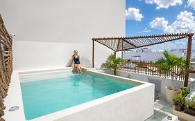 Aruma Suites